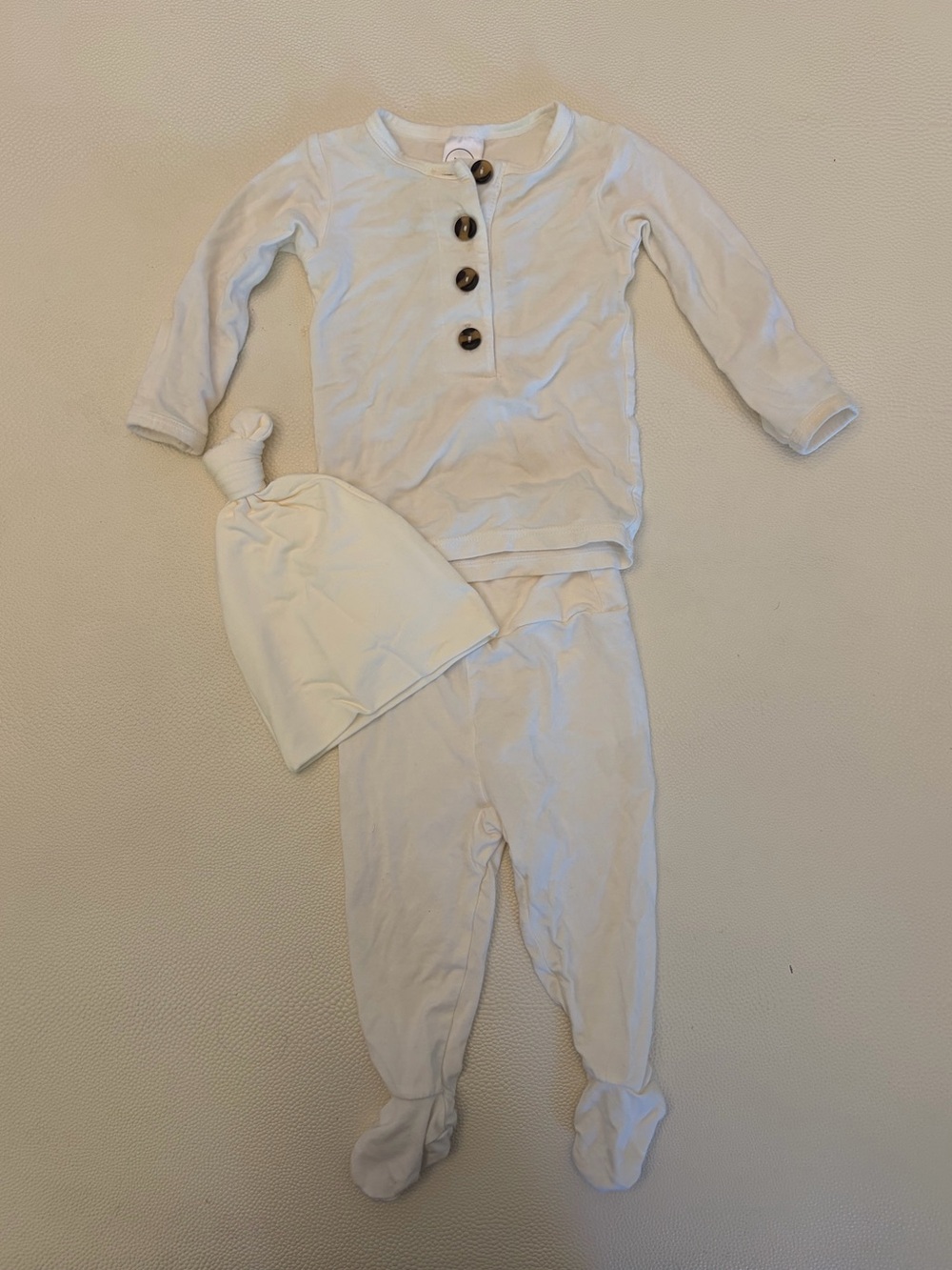 Lou Lou Newborn White long sleeve footie set and matching hat